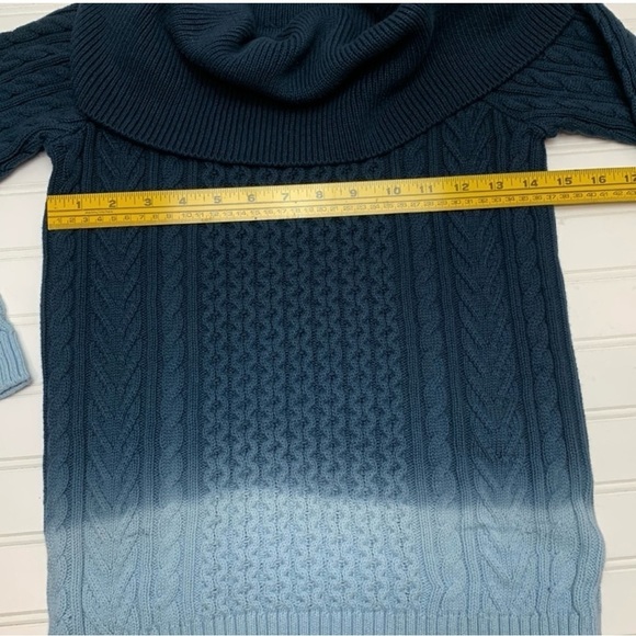 Tommy Hilfiger blue ombré cable-knit sweater small - Picture 5 of 7